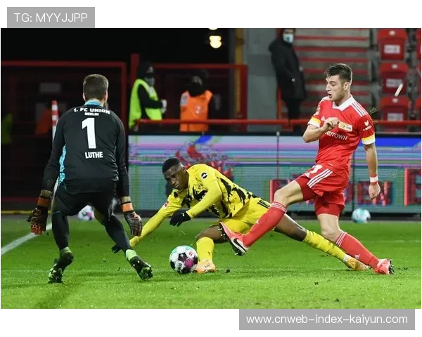 利兹高压逼抢成功率显著提高,打造英超最强防守铁军 利兹高压逼抢成功率显著提高,打造英超最强防守铁军